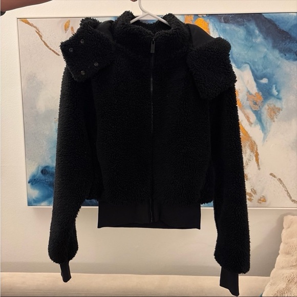 Alo Yoga black Foxy sherpa jacket with removable hood - Picture 5 of 10